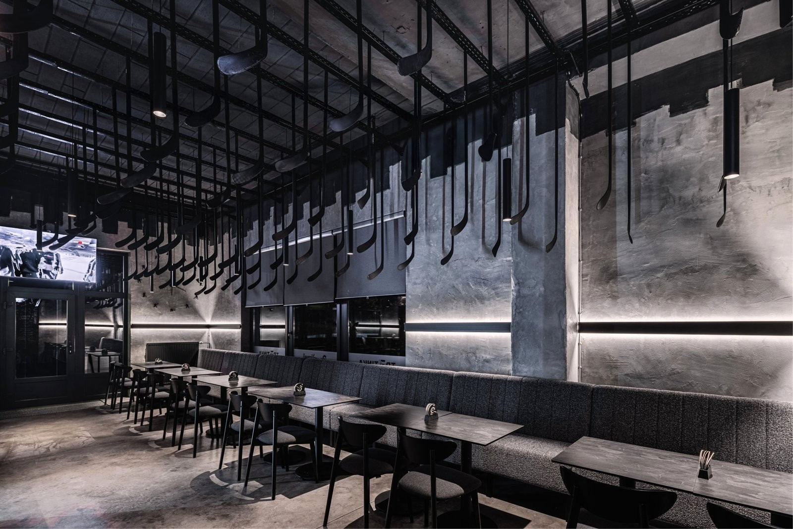 Dizajn interiéru hokejpubu a baru v Piešťanoch. Dizajn interiéru hokejpubu a baru v Piešťanoch.